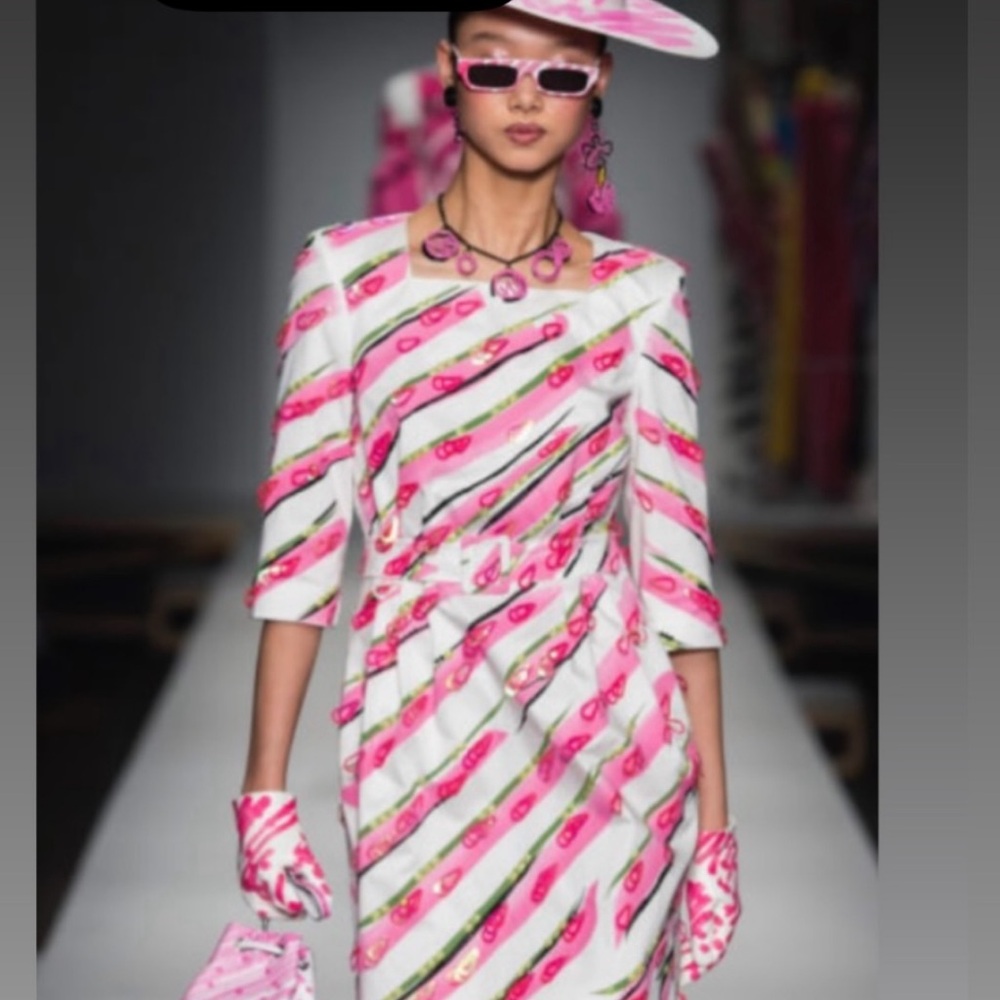 $2,495 Moschino Couture Runway Dress Pink and White Striped size L XL US 14 48